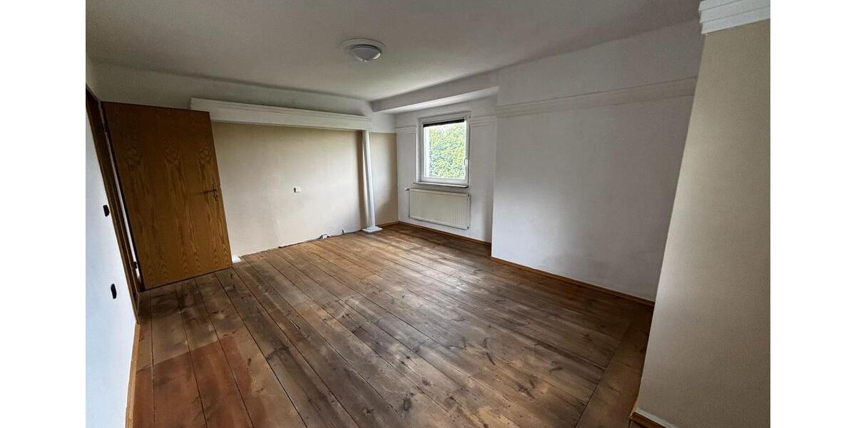 Etagenwohnung Pirmasens - 3 Zimmer, 105 m&sup2;, 750&euro; | Angebot:25787771
