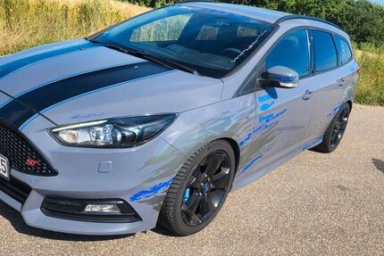Ford Focus 113.000 km 14.500 &euro; Höhfröschen 66989