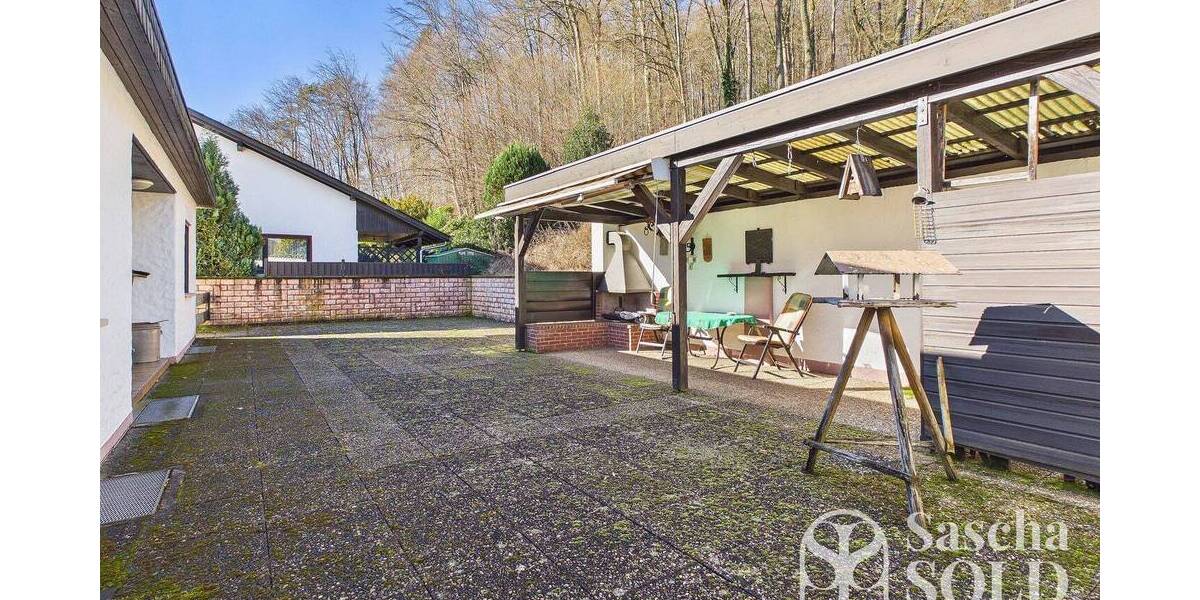 Freistehendes Einfamilienhaus in begehrter Lage von Oberwürzbach mit Garage, Terrasse & Südbalkon - Einfamilienhaus Sankt Ingbert Oberwürzbach | Angebot:26161394