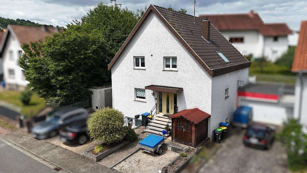 Einfamilienhaus Blieskastel - 5 Zimmer, 190 m&sup2;, 299.000&euro; | Angebot:22328833