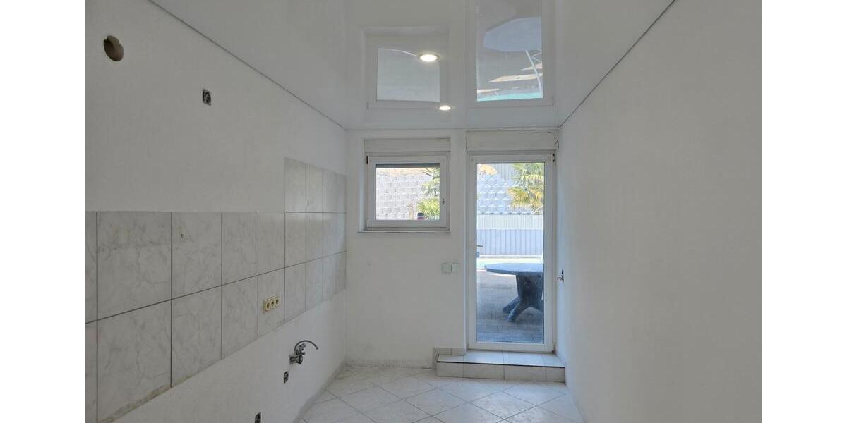 Etagenwohnung Saarbrücken Brebach-Fechingen - 5 Zimmer, 155 m&sup2;, 198.000&euro; | Angebot:26111977