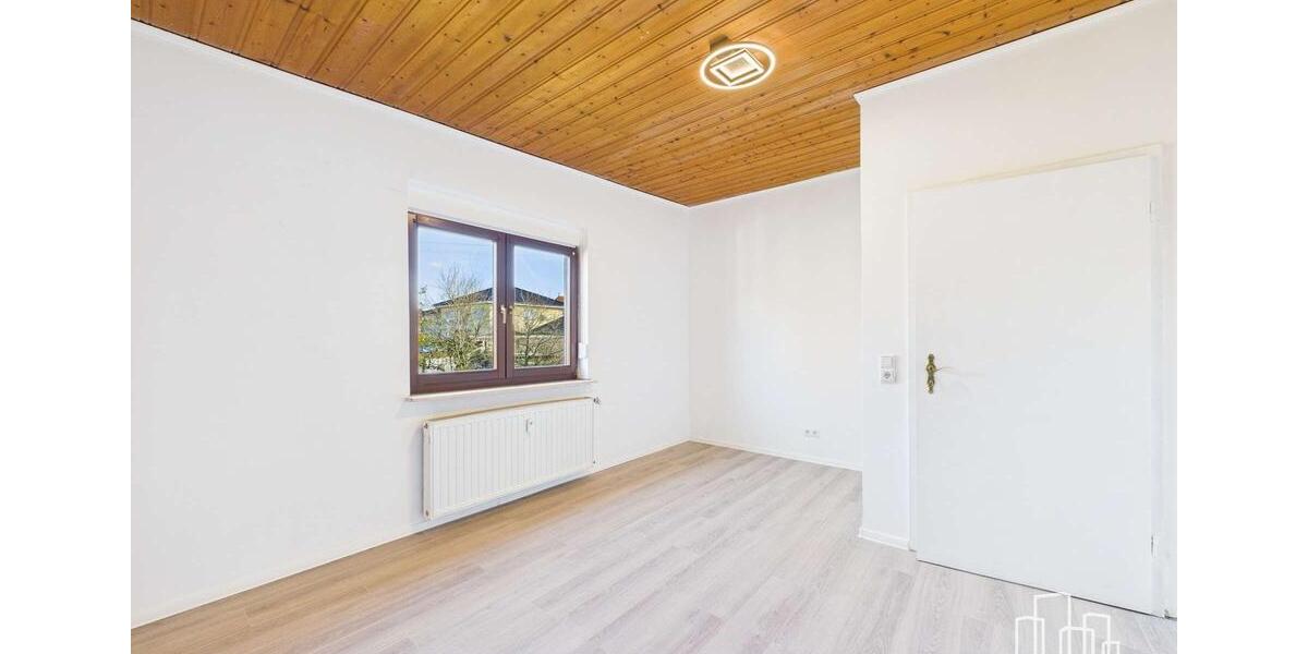 Etagenwohnung Bechhofen - 3 Zimmer, 120 m&sup2;, 1.200&euro; | Angebot:25207504
