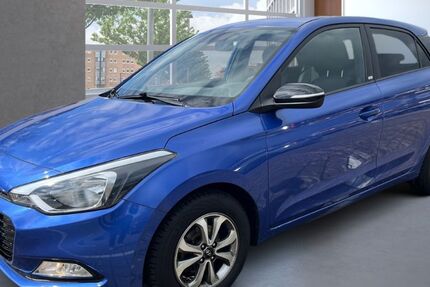 Hyundai i20 88.686 km 10.990 &euro; Schiffweiler 66578