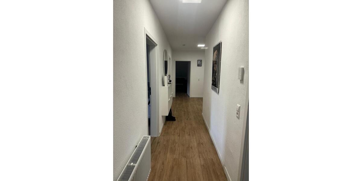 Dachgeschoßwohnung Pirmasens - 6 Zimmer, 138 m&sup2;, 1.200&euro; | Angebot:25395415