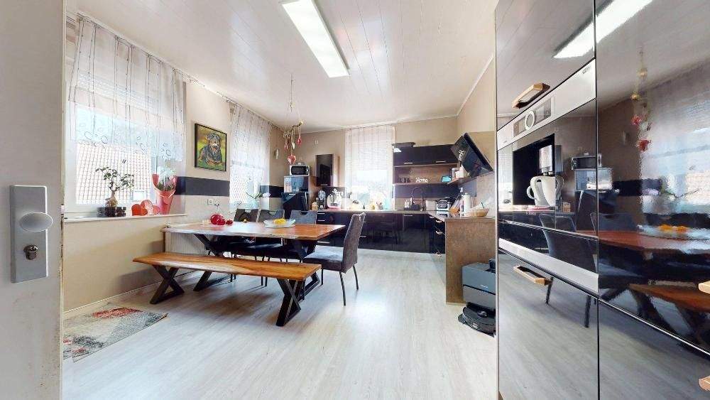 Mehrfamilienhaus, Wohnhaus Lemberg - 9 Zimmer, 320 m&sup2;, 269.000&euro; | Angebot:25837705