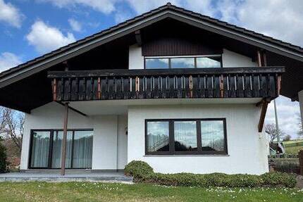 Haus Kusel Bledesbach - 7 Zimmer, 235 m&sup2;, 1.490&euro; | Angebot:25729933