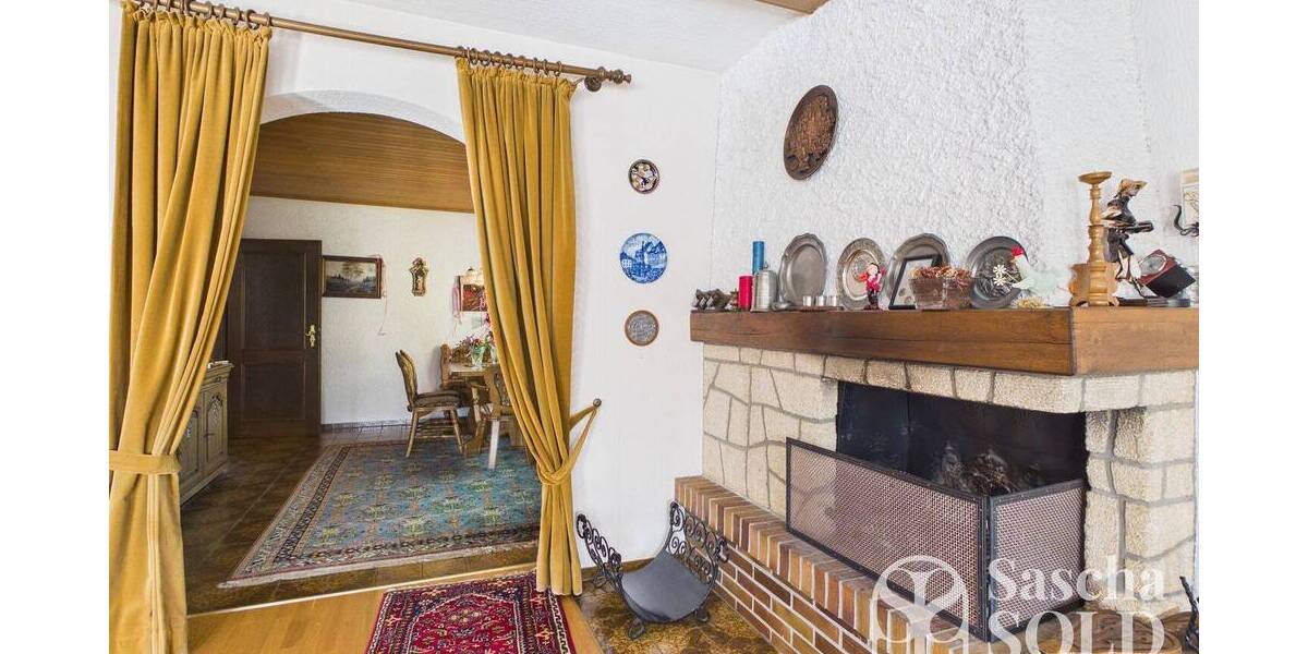 Großes Einfamilienhaus in begehrter Lage von Oberwürzbach, St. Ingbert mit Terrasse und Südbalkon - Einfamilienhaus Sankt Ingbert Oberwürzbach | Angebot:26161394