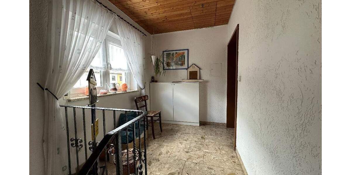 Mehrfamilienhaus, Wohnhaus Blieskastel Niederwürzbach - 5 Zimmer, 190 m&sup2;, 299.000&euro; | Angebot:25705994
