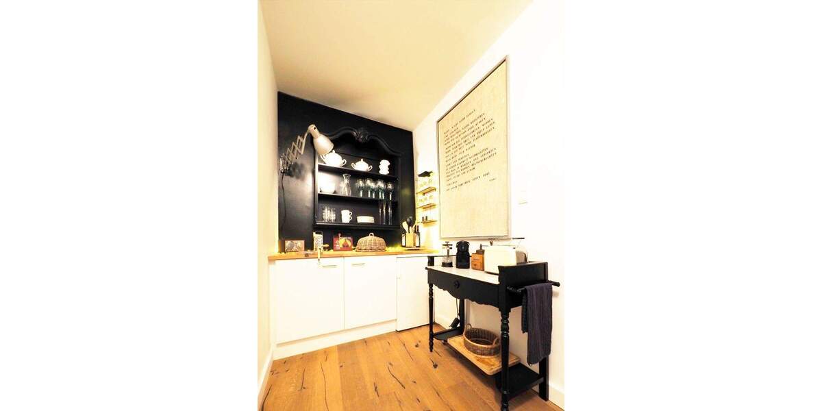 Etagenwohnung Saarbrücken St Johann - 2 Zimmer, 74 m&sup2;, 900&euro; | Angebot:25819891