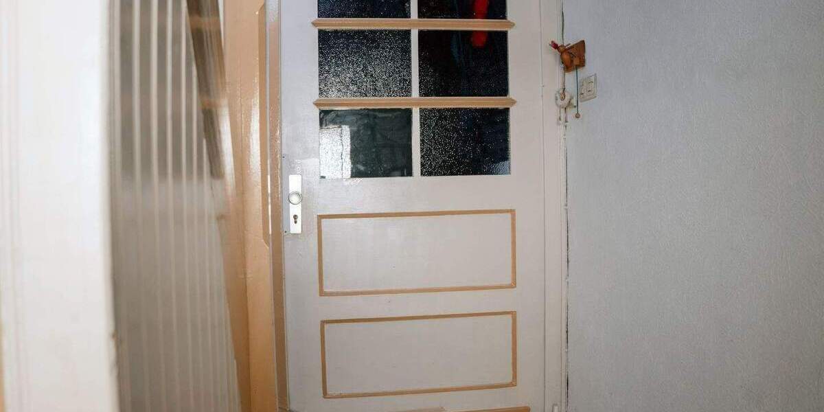 Mehrfamilienhaus, Wohnhaus Saarbrücken Scheidt - 9 Zimmer, 189 m&sup2;, 259.000&euro; | Angebot:25743256