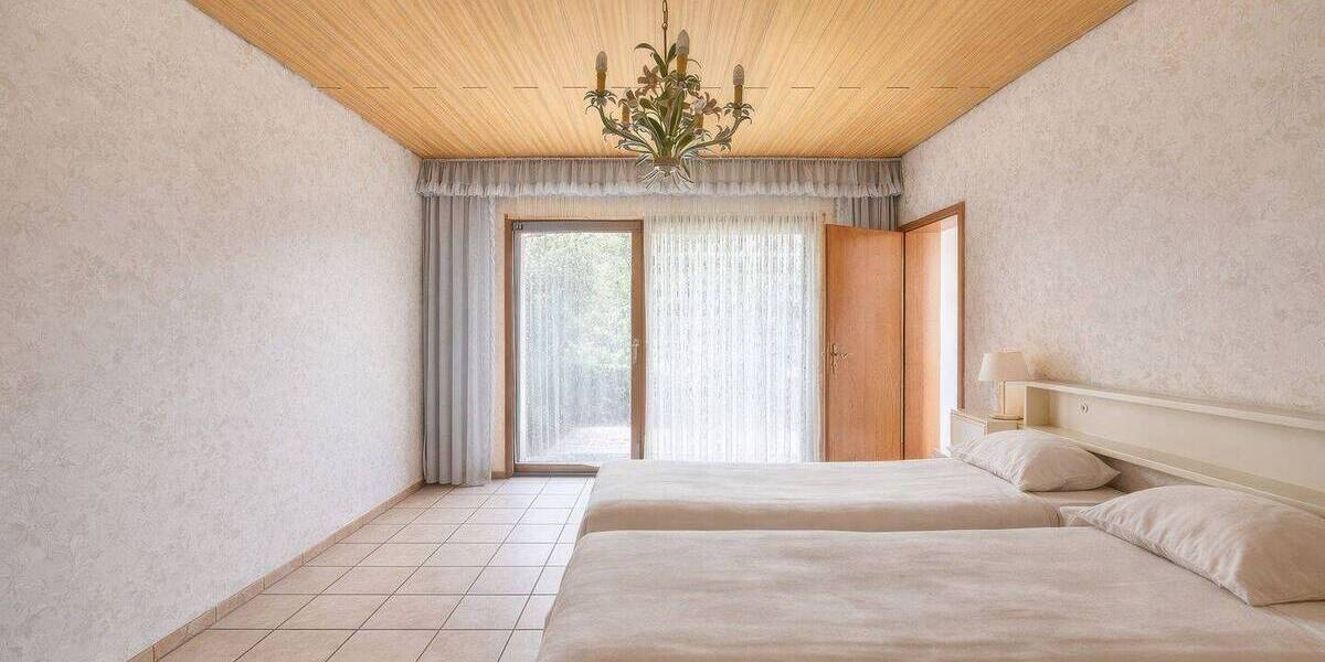 Einfamilienhaus Battweiler - 8 Zimmer, 229 m&sup2;, 245.000&euro; | Angebot:25691413