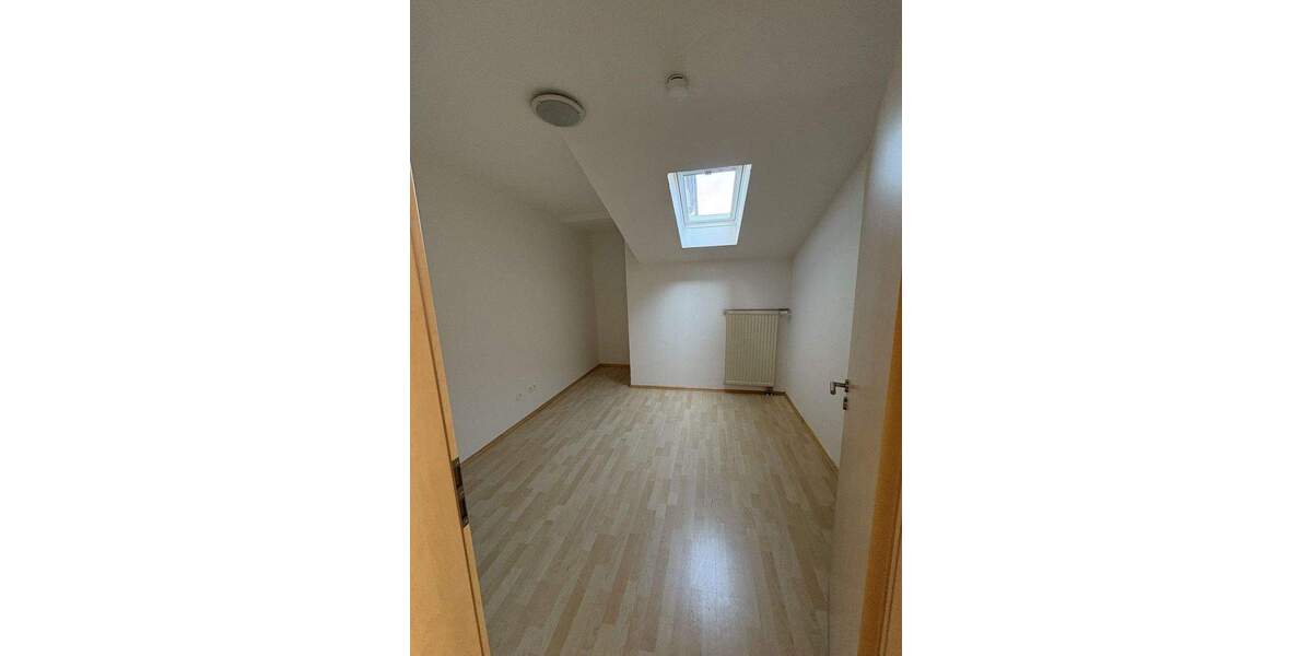 Etagenwohnung Ramstein-Miesenbach Miesenbach - 5 Zimmer, 128 m&sup2;, 280.000&euro; | Angebot:25896696