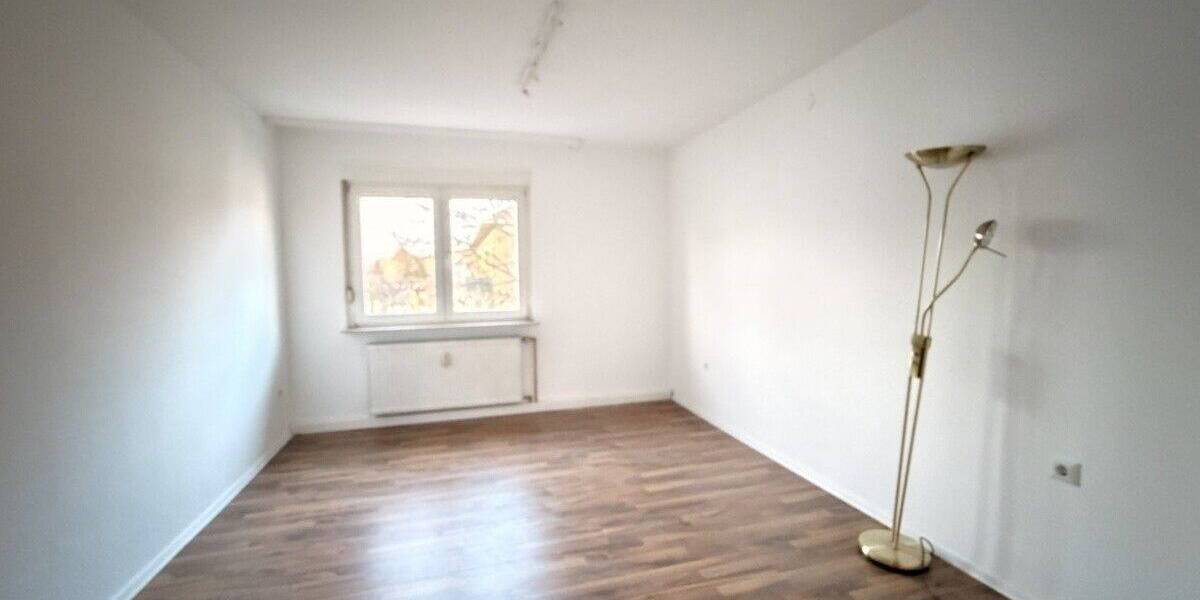 Etagenwohnung Pirmasens Innenstadt - 3 Zimmer, 60 m&sup2;, 39.000&euro; | Angebot:26779110