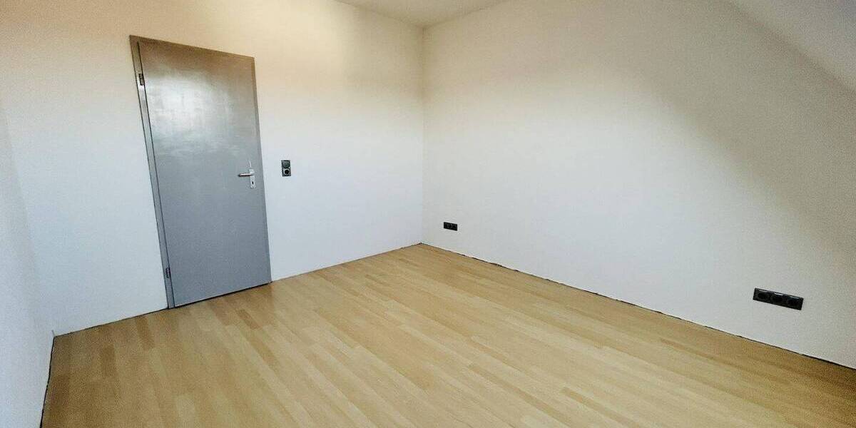 Etagenwohnung Quierschied Fischbach - 2 Zimmer, 45 m&sup2;, 85.000&euro; | Angebot:26082579