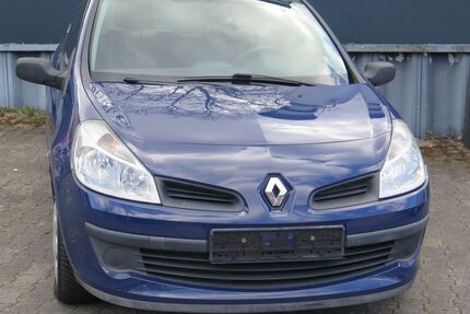 Renault Clio 95.100 km 3.250 &euro; Saarbrücken 66117