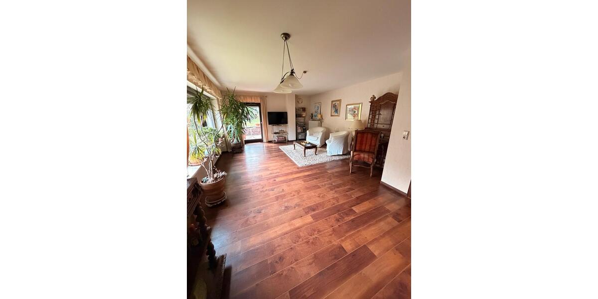 Einfamilienhaus Zweibrücken - 6 Zimmer, 263 m&sup2;, 420.000&euro; | Angebot:25998831