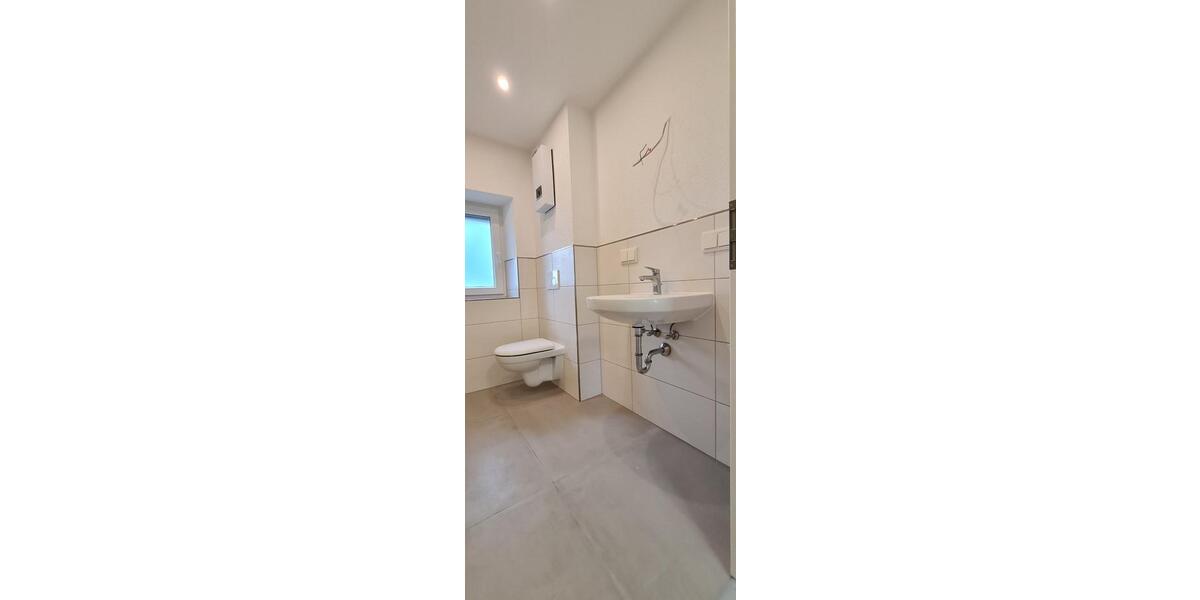 Etagenwohnung Saarbrücken Bischmisheim - 5 Zimmer, 80 m&sup2;, 799&euro; | Angebot:25940771